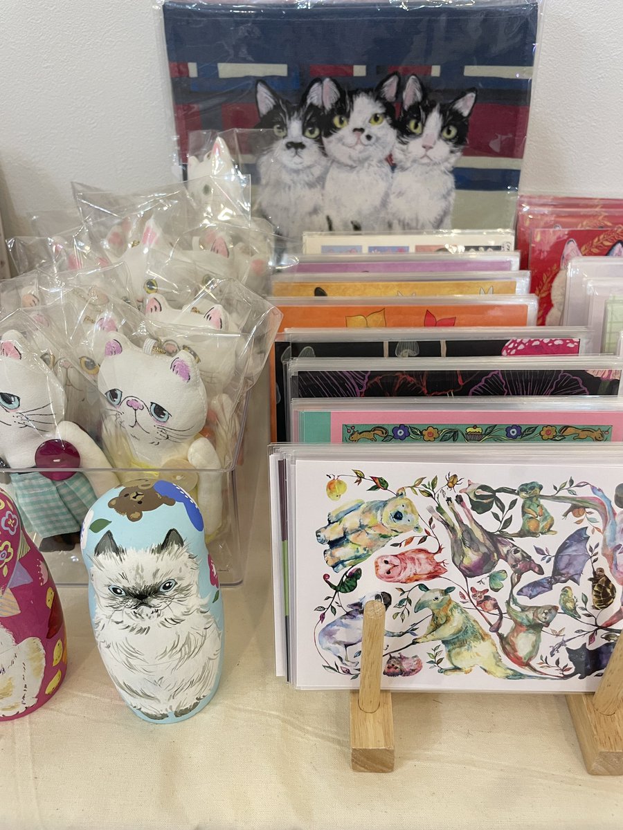 ne22co's tweet photo. ねこ休み展🐱🐾
商品たっくさん納品しています♡ https://t.co/E6d2H9RO0H