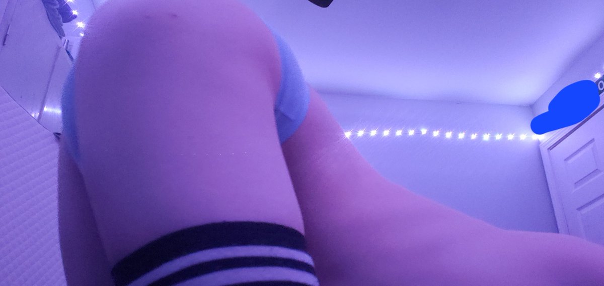 CCTheFemboy_'s tweet photo. #femboy #sub do I arch good? https://t.co/3IJyw7qNHu