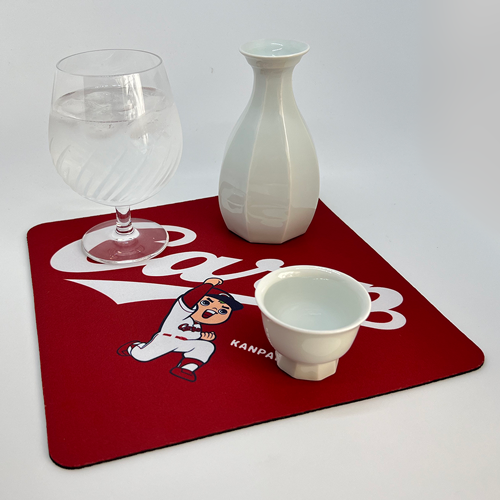 SAKE161479's tweet photo. 広島東洋カープオフィシャル酒グッズ。カープSAKEマットが2月1日10時より発売となります！
https://t.co/Wm3yfk27v9 https://t.co/3CJzulpUqR