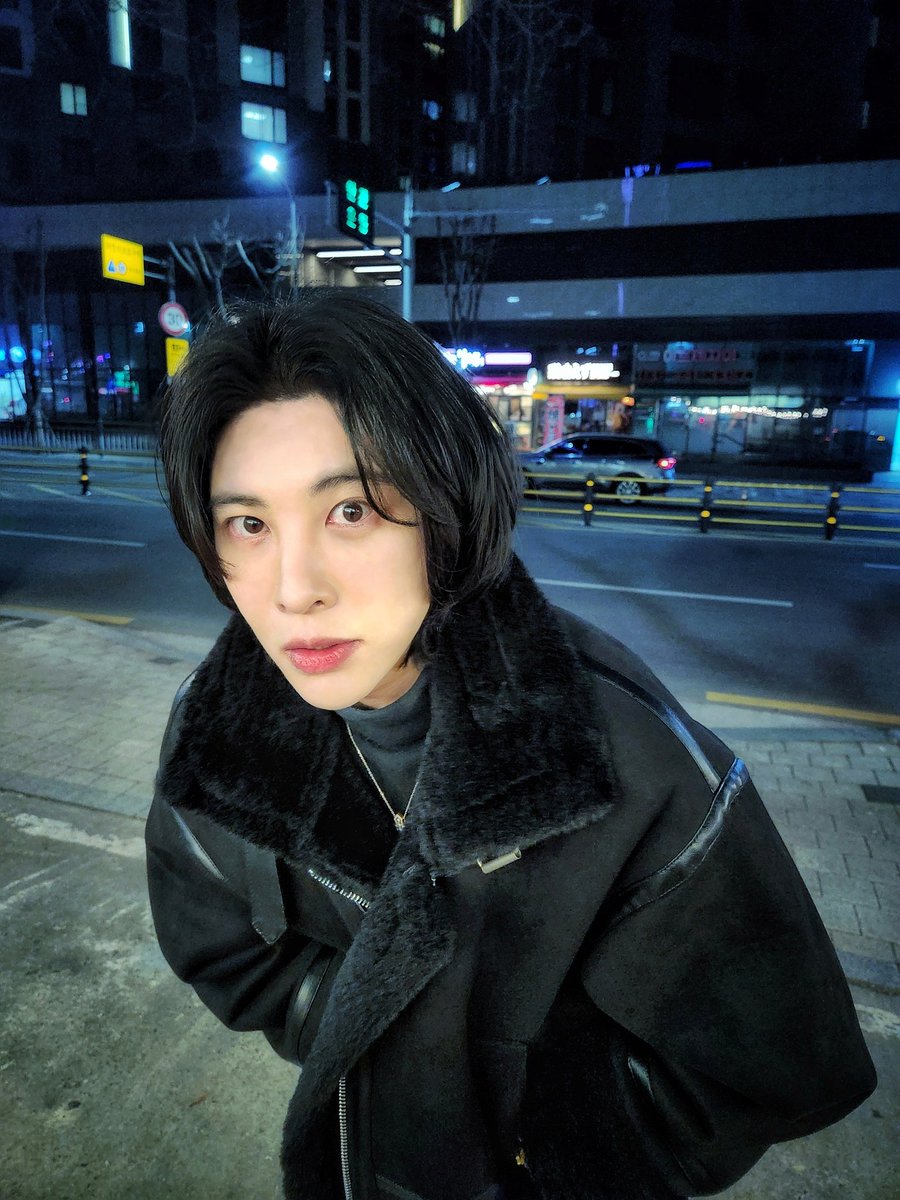 겨울밤이 너무좋다!
다들 여름이 좋아 겨울이 좋아?