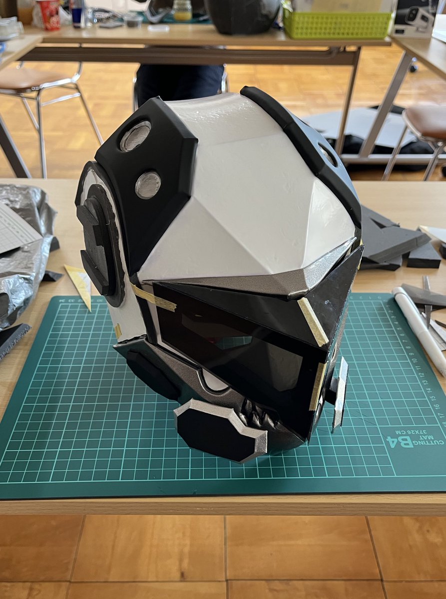 gwc71456029's tweet image. バイザー！！！
カックイイ🥹🥹

#CH2
#創作マスク