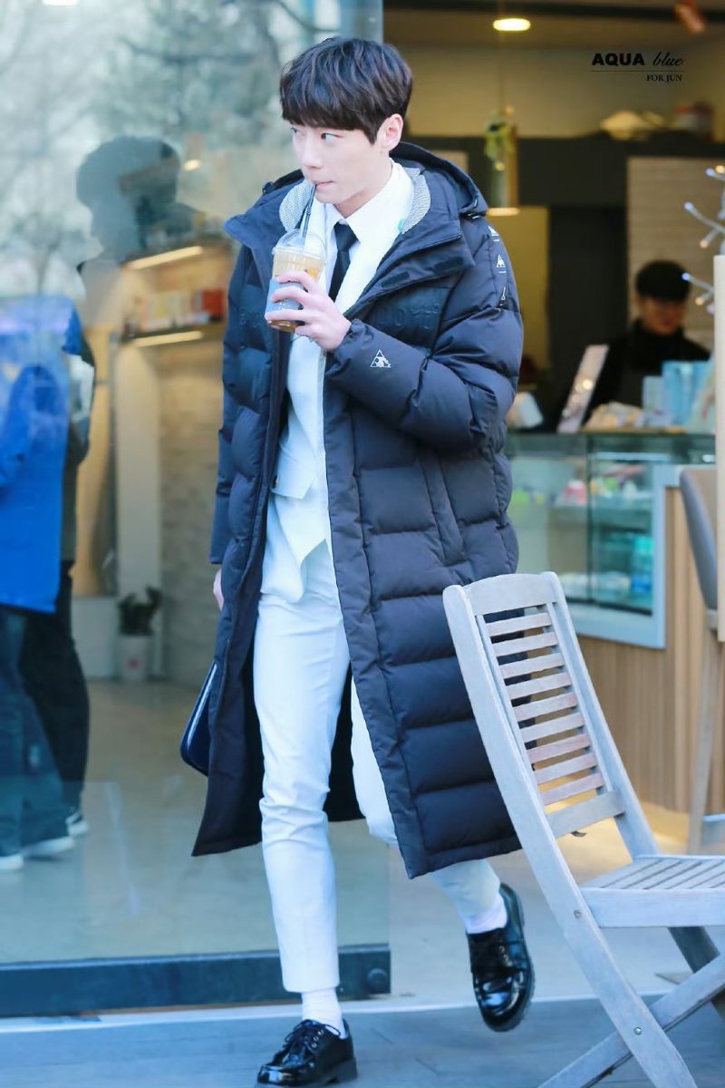 ssswong3's tweet image. 2018.01.25. Going to record The Unit

Credit: AquaBlue970122

#이준영 #LEEJUNYOUNG #TheUnit