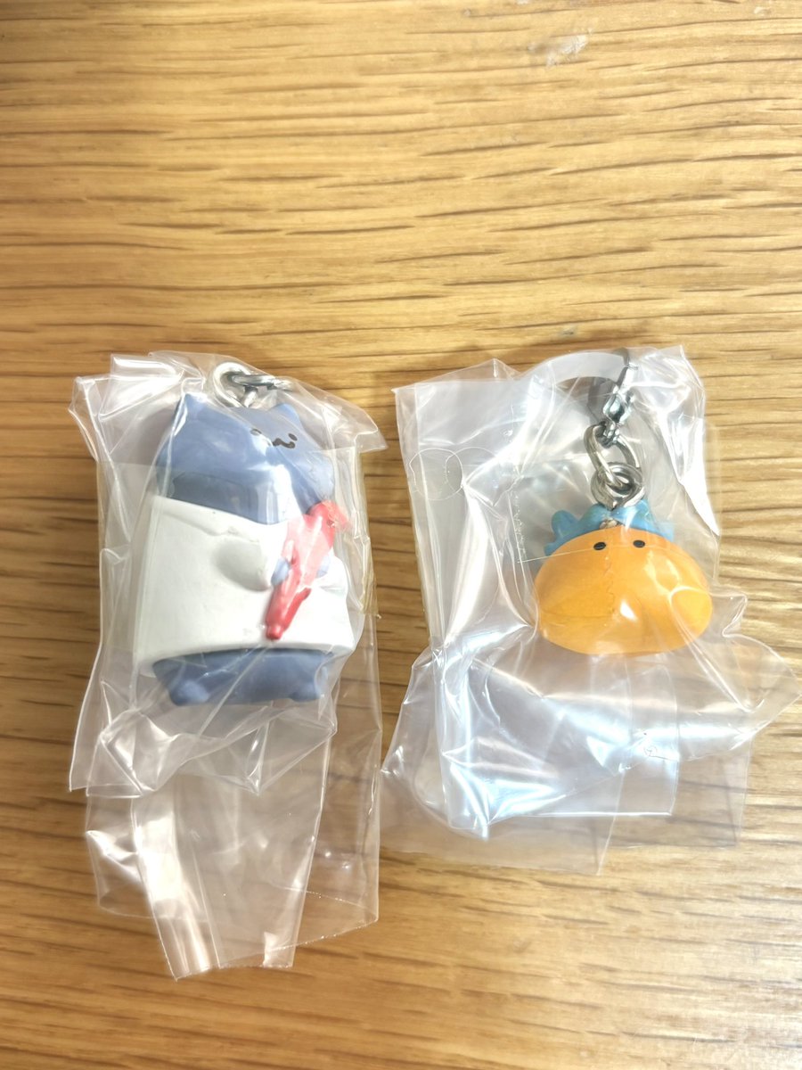 Fn790o's tweet photo. 【交換/譲渡】お文具といっしょ　めじるしアクセサリー　〜ばぶんぐなのです〜

【譲】猫さん、ゼリーさん

【求】お文具（ばぶ）×1＞定価＋送料

郵送での交換希望です！
お気軽にお声掛けください👼🏻 https://t.co/mg9F51M7SB