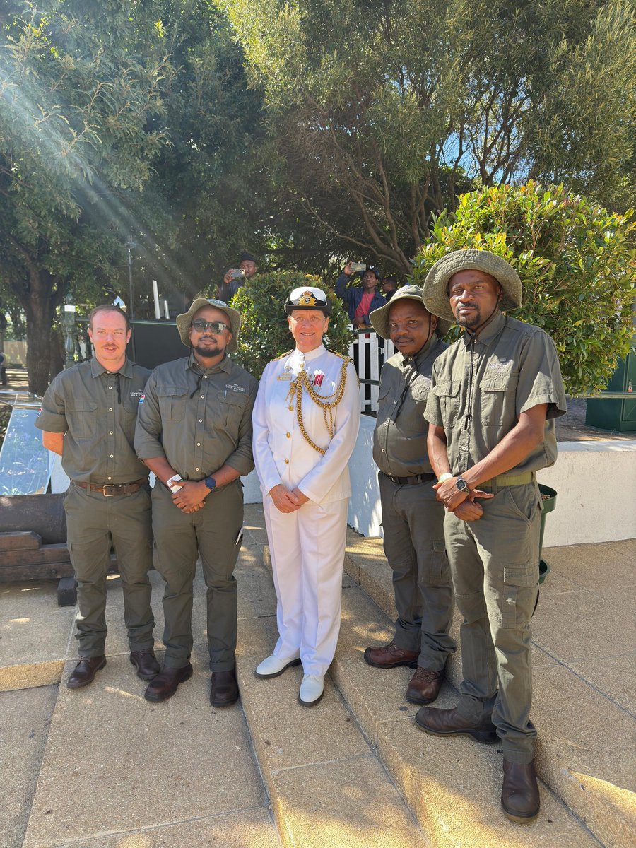 JuanMaree's tweet photo. Team SA &amp;  David. The Cape Town Labour Corps Memorial inauguration. Thank you to all of you. Without your hard work and dedication, this would not have been the great success it was. 👏 👏👏 https://t.co/Jik07OCk4R
