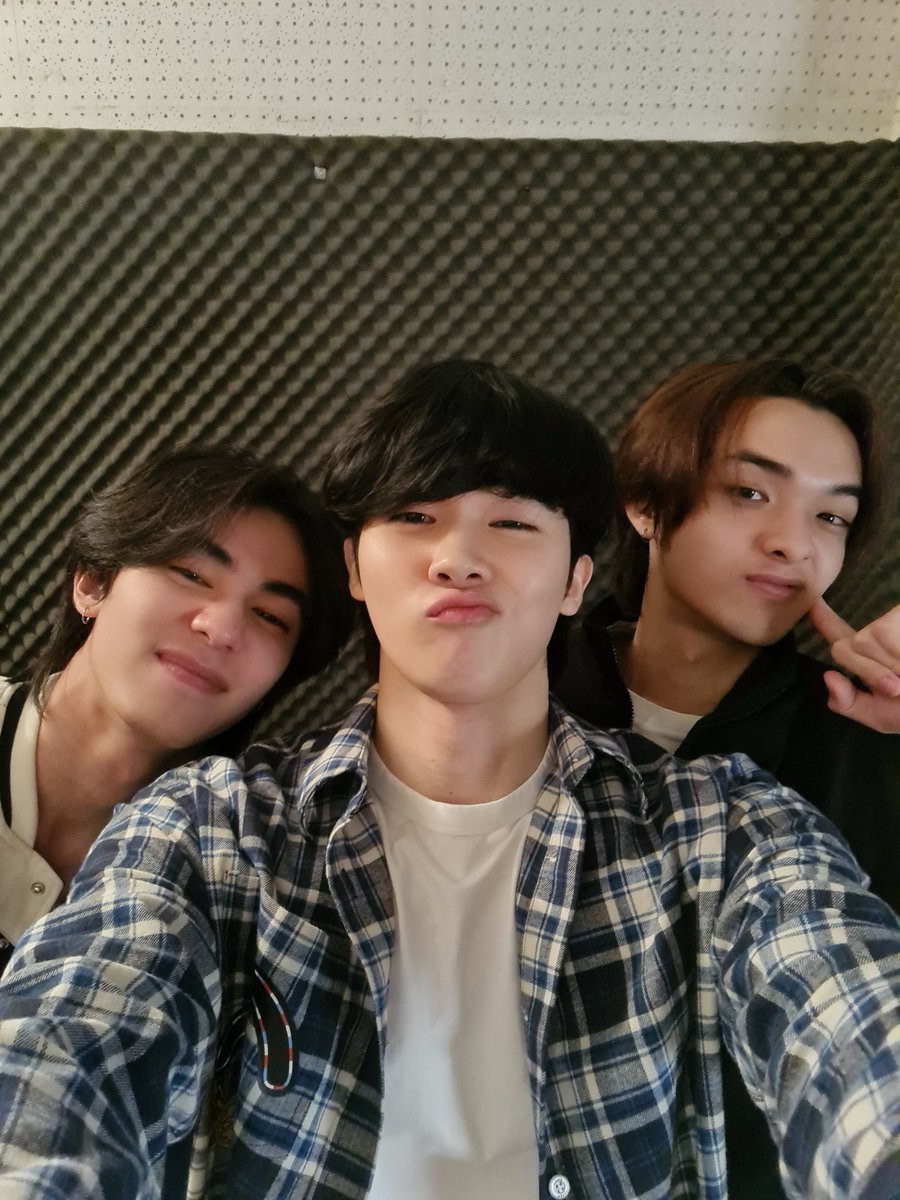 bomm_u's tweet photo. ทักครับ 😎👋🏻 

#bommu
#indytnd
#christyler https://t.co/WndR0cag60