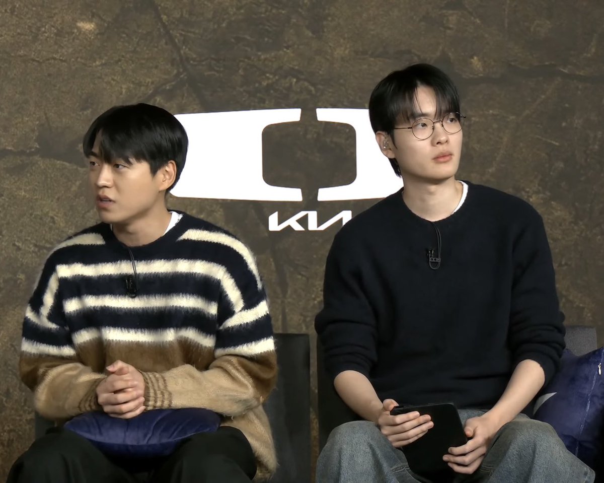 룰루궁 맞으셧나
누가 옆에 잇든
본인 커져라 효과