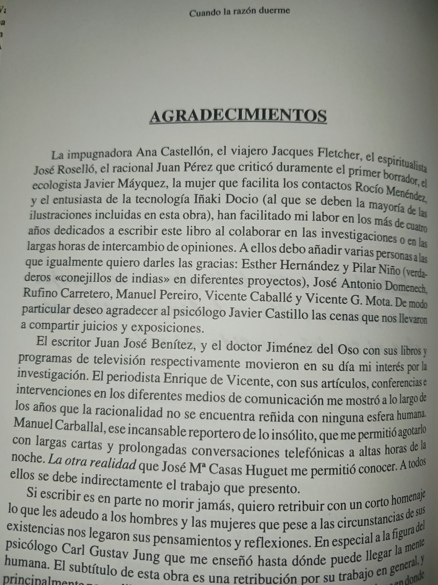 E_O_C_'s tweet photo. Agradezco a @TheComicWatcher  y @Santiso6969 este homenaje a Paco Mañez.  Como dice Paco en el prologo a  "Cuando la razón duerme", cuantas noches charlando hasta casi el amanecer, intentando comprender los fenómenos PSI :-(  https://t.co/qFn3eOCAIi https://t.co/PIZm6Iuuqp