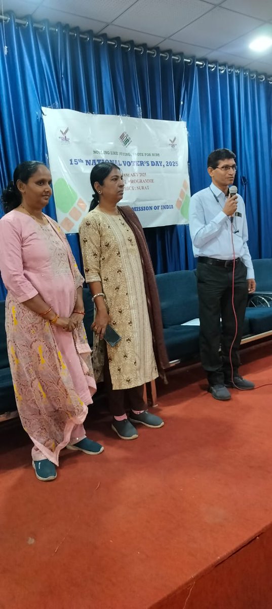 ૧૫૮- કામરેજ વિધાનસભા મત વિભાગ ૧૫ માં રાષ્ટ્રીય મતદાતા દિવસ - ૨૦૨૫ ની ઉજવણી કરવામાં આવેલ.
#NVD2025
<a href="/CEOGujarat/">Chief Electoral Officer, Gujarat</a> <a href="/ECISVEEP/">Election Commission of India</a> 
<a href="/surat_deo/">District_Election_Officer and Collector Surat</a> <a href="/collectorsurat/">Collector Surat</a>