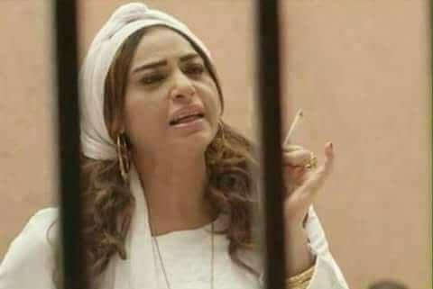 - انتي aggressive !!!!! 
 - دي امك يالا اللي اجريسيف..