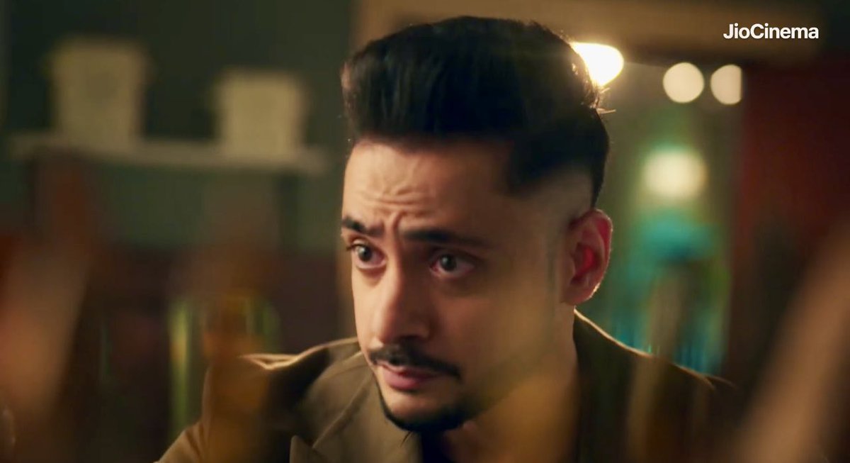 vikrant's initial reaction seems justified. he still doesn't know mannat. he's passionate about mezbaani getting best chefs &amp; his parents being served the best food, he gave mannat a fair chance again, he doesn't wanna mess it up. 

#AyeshaSingh #AdnanKhan
#ManVik #Mannat #Mhkpk