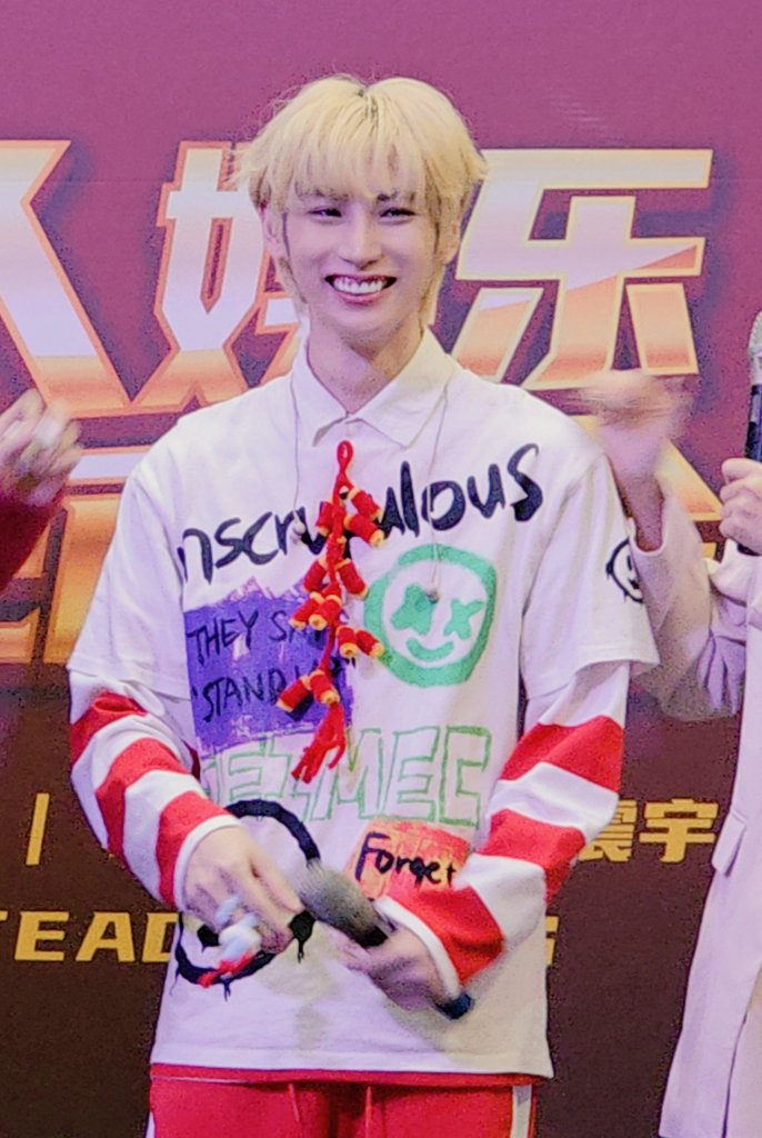 imjenn_v's tweet photo. @isaacvkm_1212 Prodigee Asia Talent Meet & Greet
#邬凯名 #아이젝 #SKYE #Prodigee #CNY2025🐍#ParadigmMall https://t.co/A9e1X3lZGr