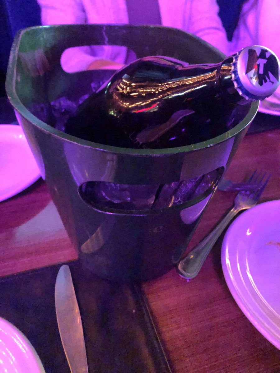 A donde le seguimos pues? Inviten parejas o sol@s