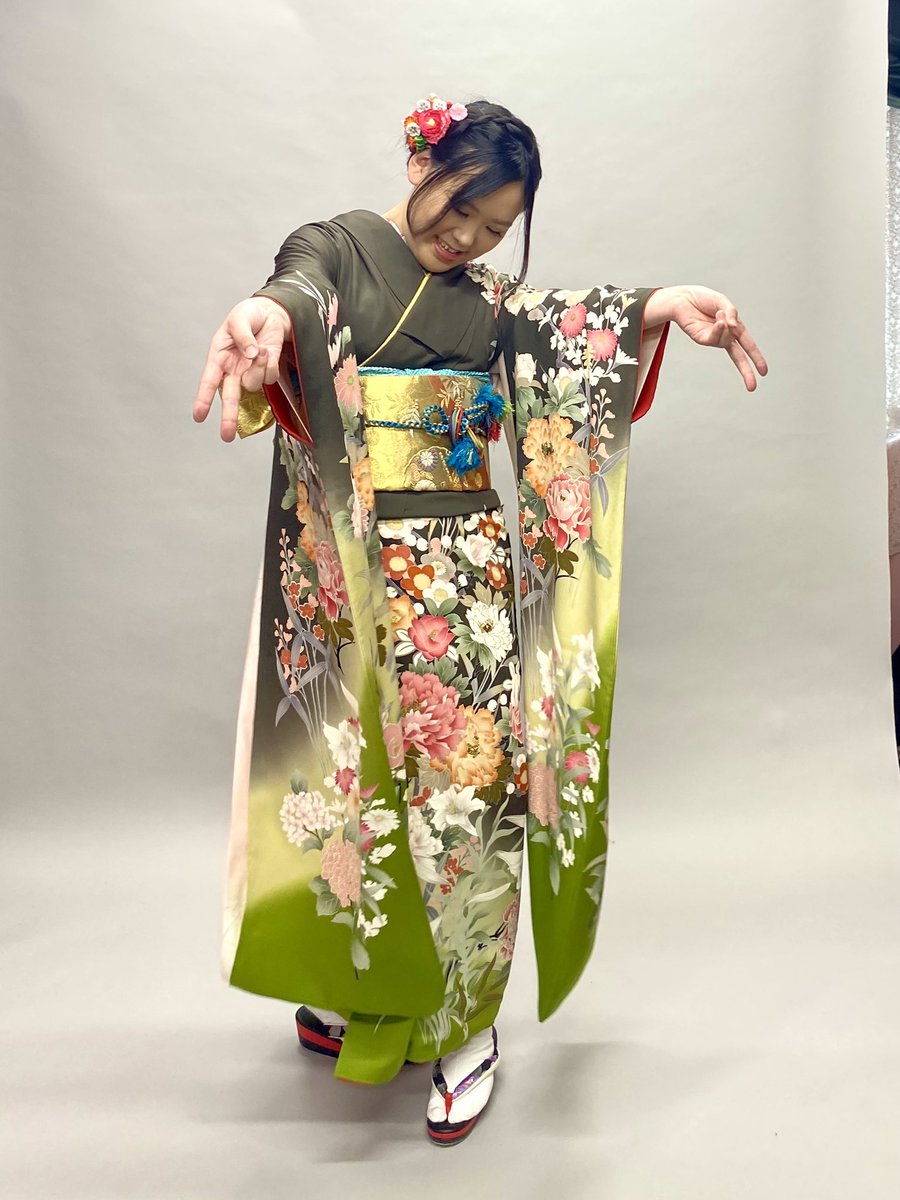 gamaguchimari's tweet photo. 撮影終了🥰
出来上がりが楽しみです！

今回も楽しい時間を有難うございました♪

蕾写真館
@sankak_kimono 
@TsubomiPhoto 

成人式の着物一式
@uchinopotemayo https://t.co/UlzltXP8Np