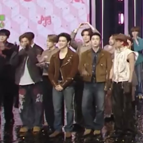 Mxl_mt's tweet image. เอ็นดูก้อนตรงนี้มาก🤌🏻 #PYTHONonMusicCore
