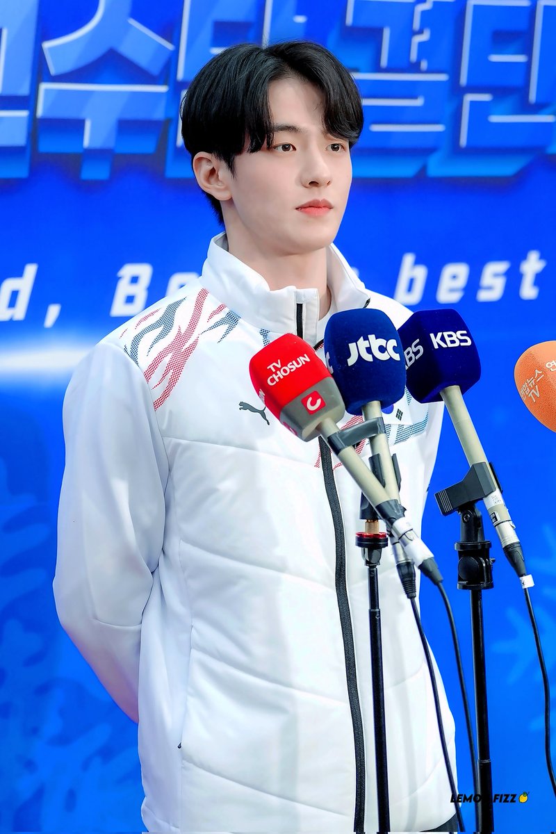 ʟᴇᴍᴏɴ ғɪᴢᴢ 🍋 tweet media