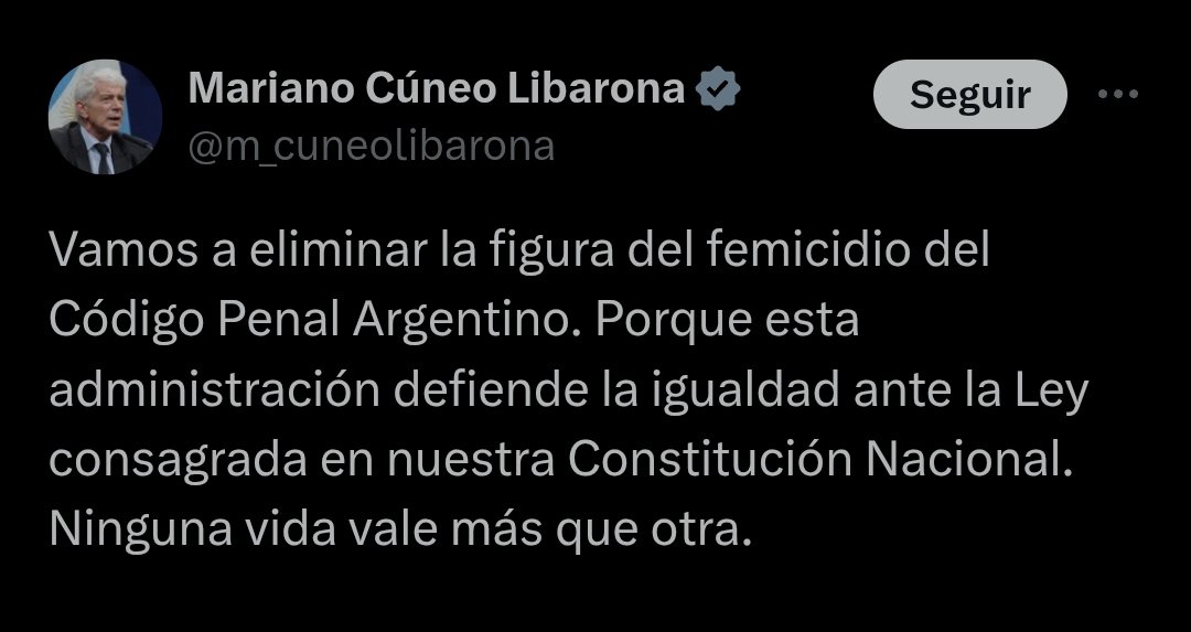 MissOprostol's tweet photo. Si eliminan el Femicidio los condenados x ese delito van a salir en libertad x aplicación de la ley penal más benigna. Nadie puede estar preso por un delito que no existe. El Ministro de Justicia y el Presidente amenazan a la población con liberar a asesinos de mujeres. https://t.co/CHXy7g4gya