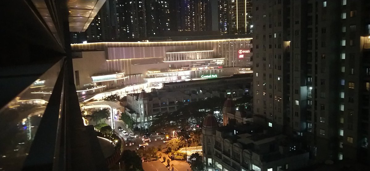 Malam Minggunya Kerja Ajahlah