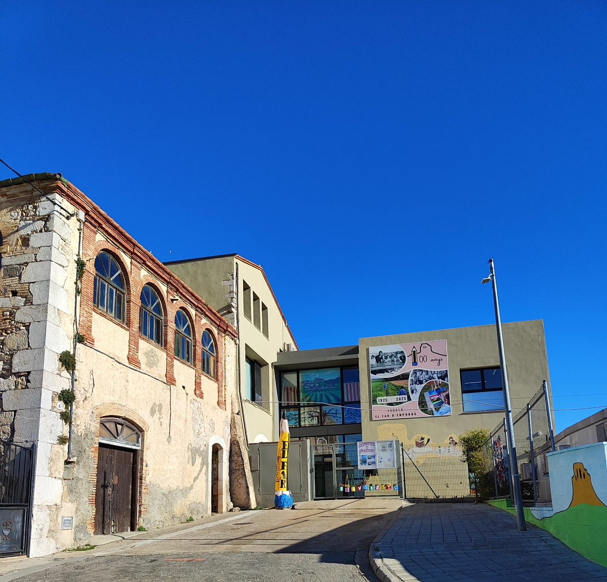 Associació de Mestres Rosa Sensat tweet media