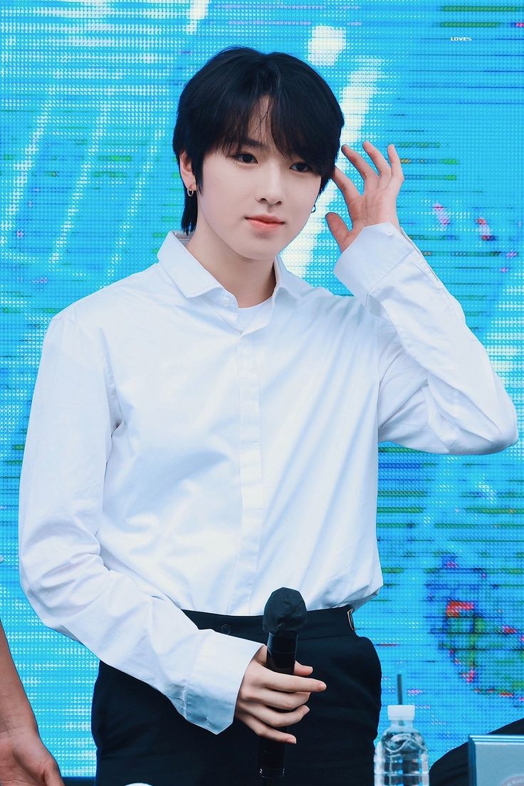 <a href="/Seulx/">©</a> ͏

͏"dan buat Enviros, terima kasih masih setia di sini. Aku seneng bisa kenal kalian. Aku juga minta maaf ya apabila selama event aku banyak kurangnya. Khususnya yang 1 kelompok sama aku. Dan, sudah itu saja pidato dari aku. Kalimat lainnya samain aja sama Ebe nuna.. hehe" 

͏