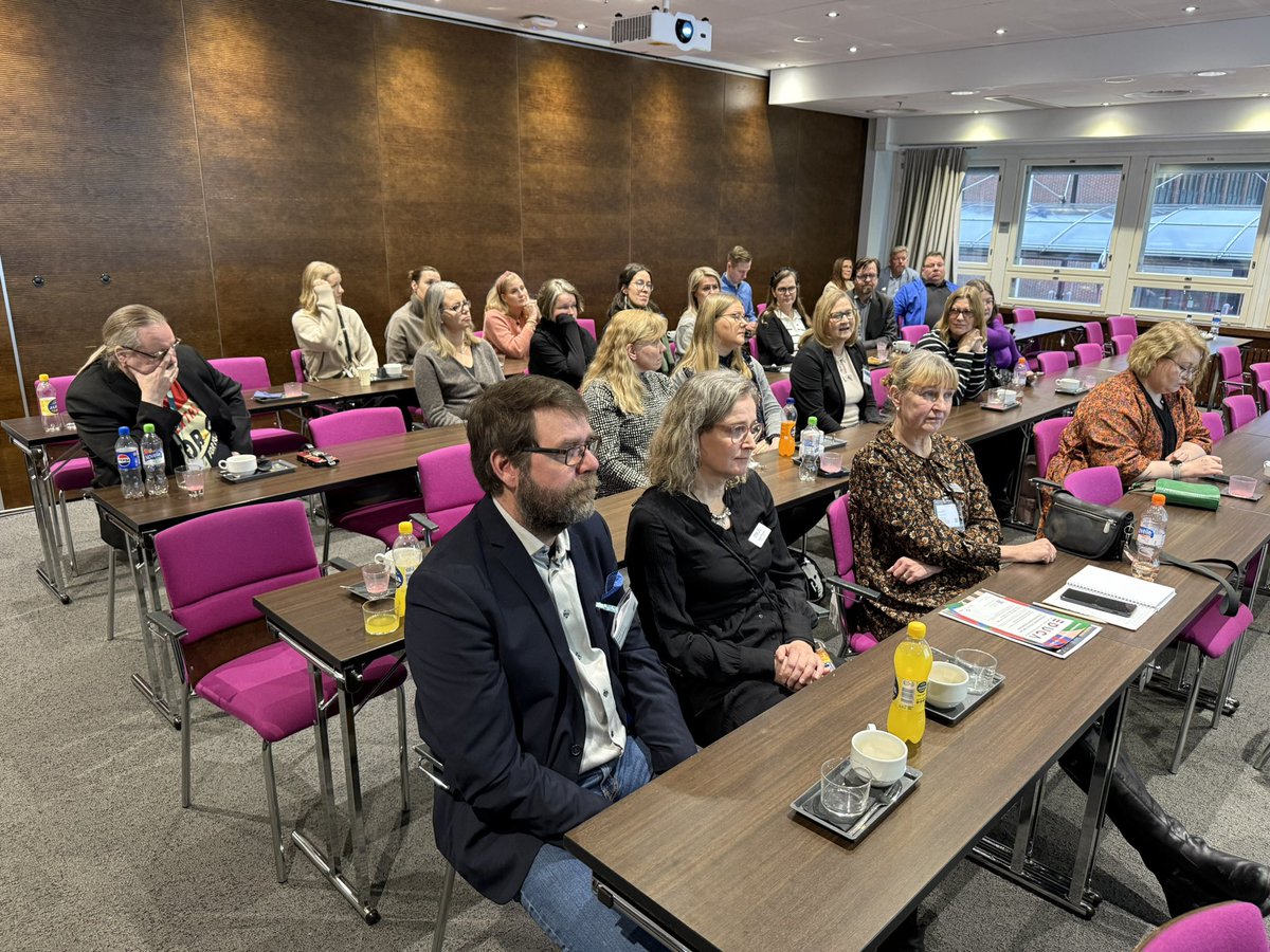 Kemianteollisuuden Osaamisbrunssi toi opetusalan ammattilaisia yhteen keskustelemaan eurooppalaisista osaamistarpeista ja osaajien liikkuvuudesta. 🇪🇺 Kiitos <a href="/miapetrakumpula/">Miapetra Kumpula-Natri</a> <a href="/OskariValtola/">Oskari Valtola</a> <a href="/HTomberg/">Hanno Tomberg</a> ja Hanna Isotalo puheenvuoroista ja paneelista!