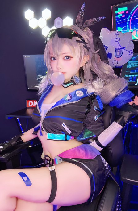 コスプレイヤー穂南しずくのTwitter画像38