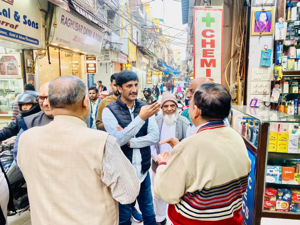 आज दिल्ली की कस्तूरबा नगर विधानसभा क्षेत्र से कांग्रेस के लोकप्रिय प्रत्याशी श्री अभिषेक दत्त जी के पक्ष में राजस्थानी भाईयो से जनसंपर्क कर अधिक से अधिक मतदान करने की अपील की।

 #delhielections