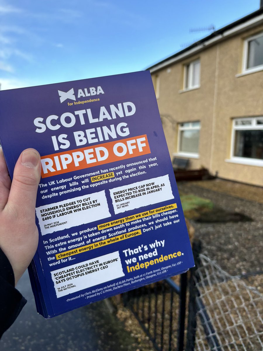 AlbaPerthshire's tweet photo. Great (albeit bitterly cold) campaign session in Scone this morning.
One lady: “Scotland is being ripped off? ABSOLUTELY!” 🏴
#ActiveALBA @AlbaParty https://t.co/GT3gA3jOxE