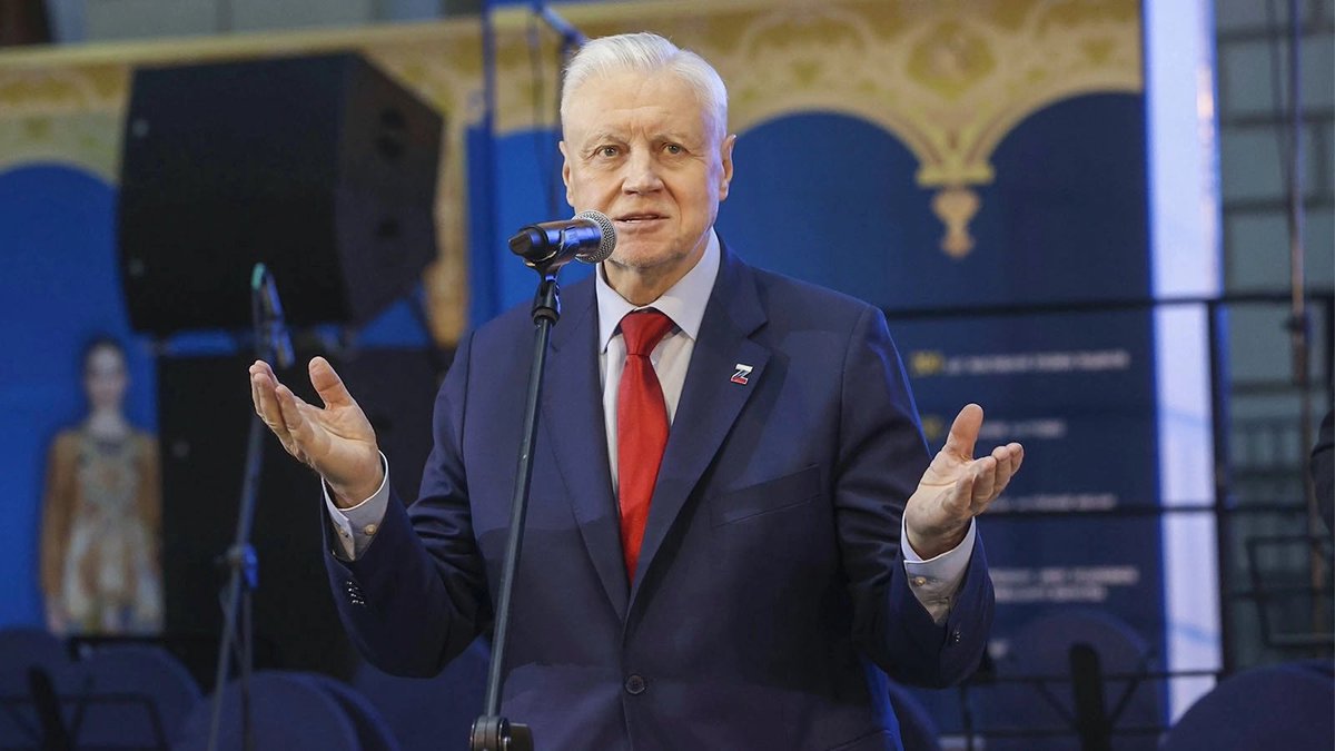 mironov_ru's tweet photo. Причина подорожания продуктов питания – жажда наживы барыг! В 2024 году прокуроры внесли более 5000 предостережений против необоснованного повышения цен на продукты питания. Надо создать Государственный комитет по ценам, и это наше принципиальное требование. Пора урезонить барыг! https://t.co/C7km2XEVL4