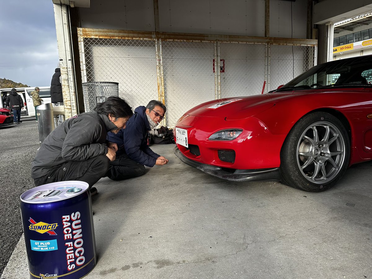 therotaryspirit's tweet image. 楽しかった前日走♪
壊れたんでお酒飲み放題です
明日は展示で4番ピットにいます
みなさん見にきてください〜
#CTAC
#CTAC2025