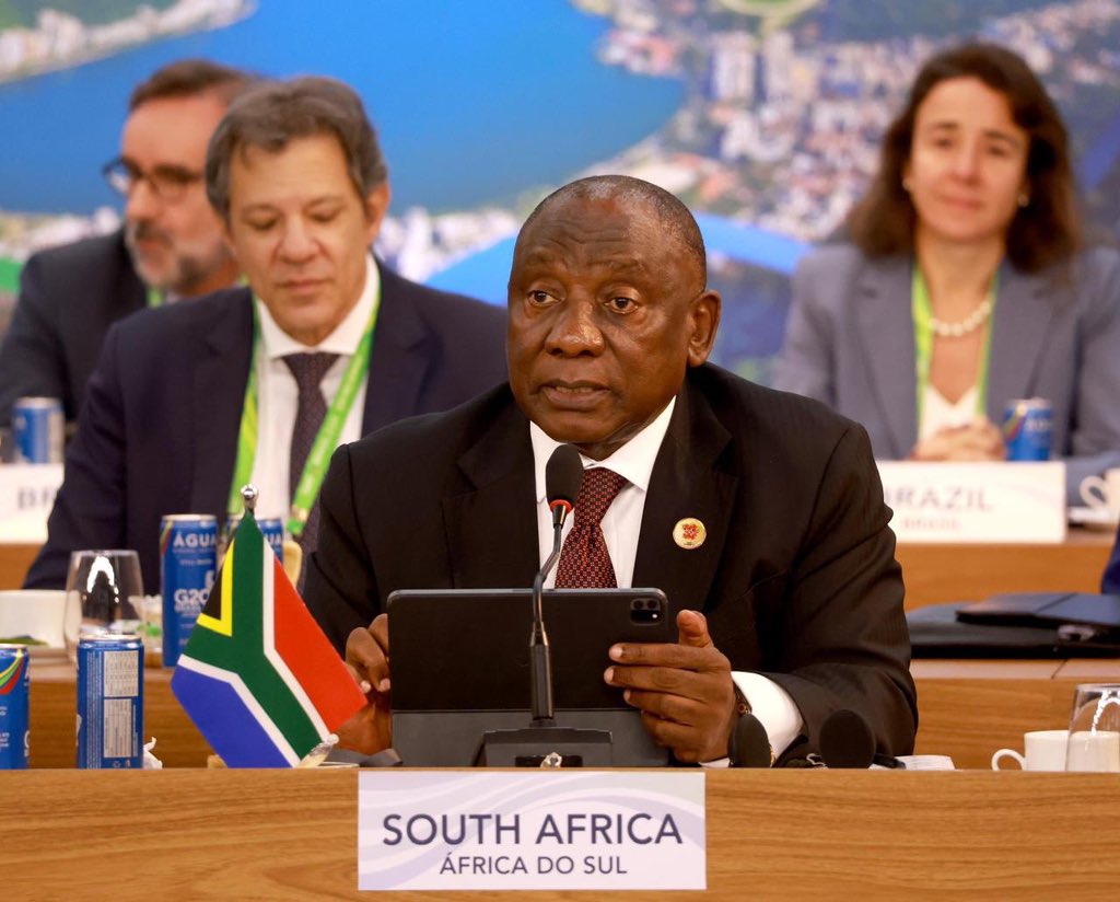 A leader… this man took a huge step with NHI, BELA bill and now the expropriation bill …., something that every precious ANC president should have done. 

You have won so many black South Africans hearts and in 2029 the renewal of the ANC will be remembered. 

🖤💚💛✊🏽