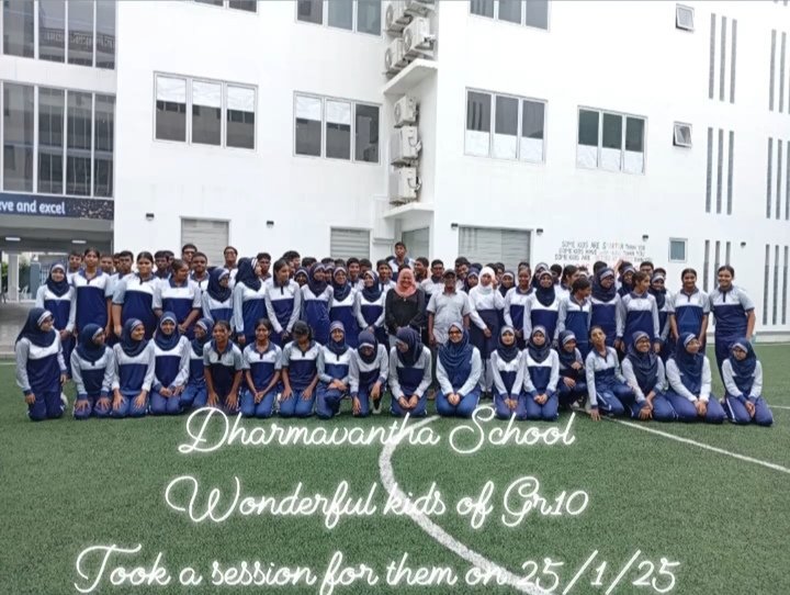 GahaaNashid's tweet photo. Amazing day at DS with the Gr10 students (25/1/25)
Good job, Principal Nazira (Nadira) SMT n all teachers
👏 👏 👏 https://t.co/4fu1DQzehN