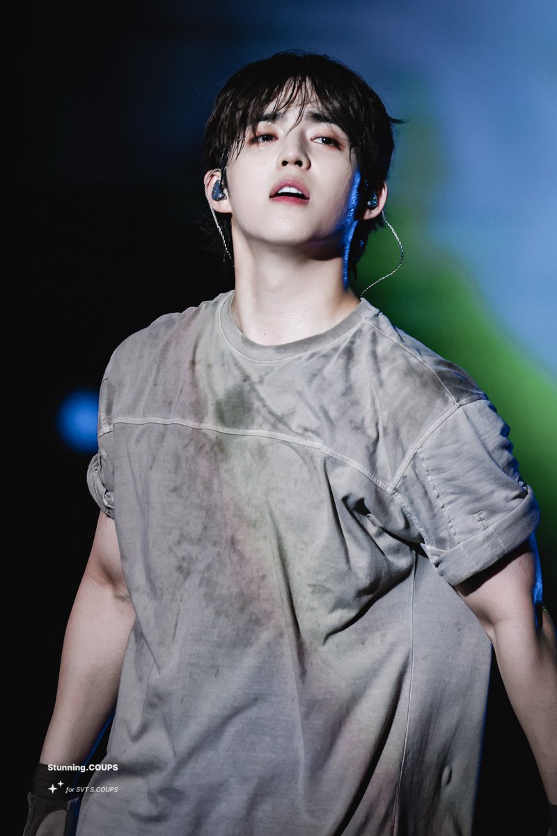 Stunning_COUPS's tweet photo. 250125 SEVENTEEN RIGHT HERE IN SINGAPORE

#에스쿱스 #SCOUPS 
#승철 #최승철 
#세븐틴 #SEVENTEEN
@pledis_17 https://t.co/Riqz4m59Yq