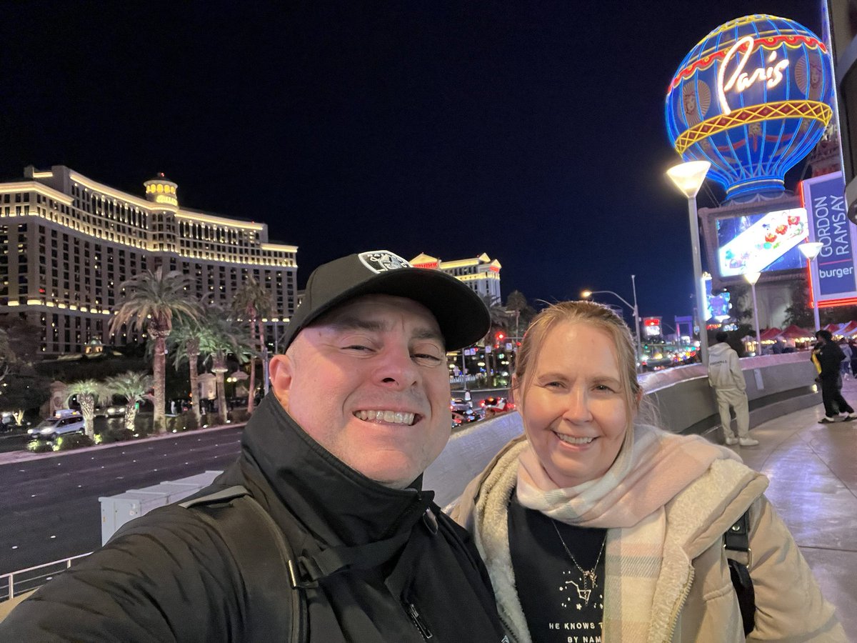 Back home in town to welcome Pete Carroll this weekend, and catch a concert tomorrow night.  

A nice opportunity to get away and live my secret life.

#football #nfl #petecarroll #Vegas #LasVegas #VivaLasVegas #Raiders

#CoachHulme
#ChrisHulme
🏈 Coach Hulme
🎤 Chris Hulme