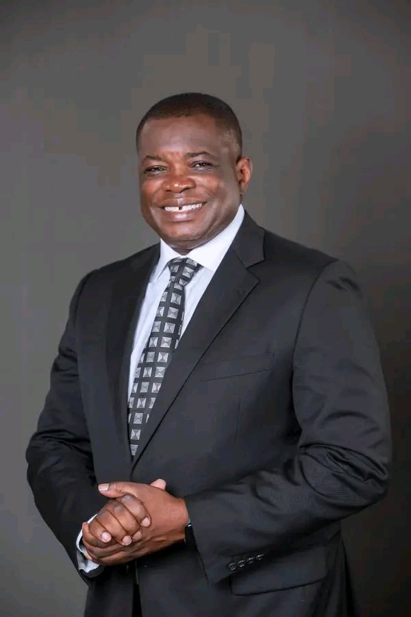 Hon Kwame Governs Agbodza tweet media