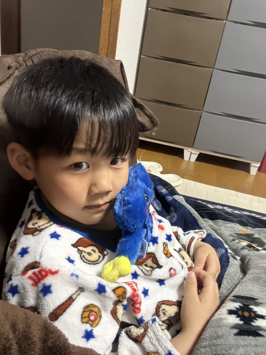 2194Mn's tweet photo. なんで子供って怖い顔のこいつ
すきなん？笑

#ハギーワギー https://t.co/fxzl0aGtKR