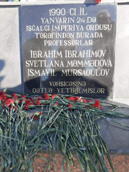 On January 24, 1990, three scientists - Ismail Mursagulov, Svetlana Mamedova and Ibrahim Ibrahimov, who worked at the Polymer Institute in Sumgait, were returning home to Baku. Near the Jeyranbatan Reservoir, their car was brutally crushed by a Soviet Army tank.💔
#USSR