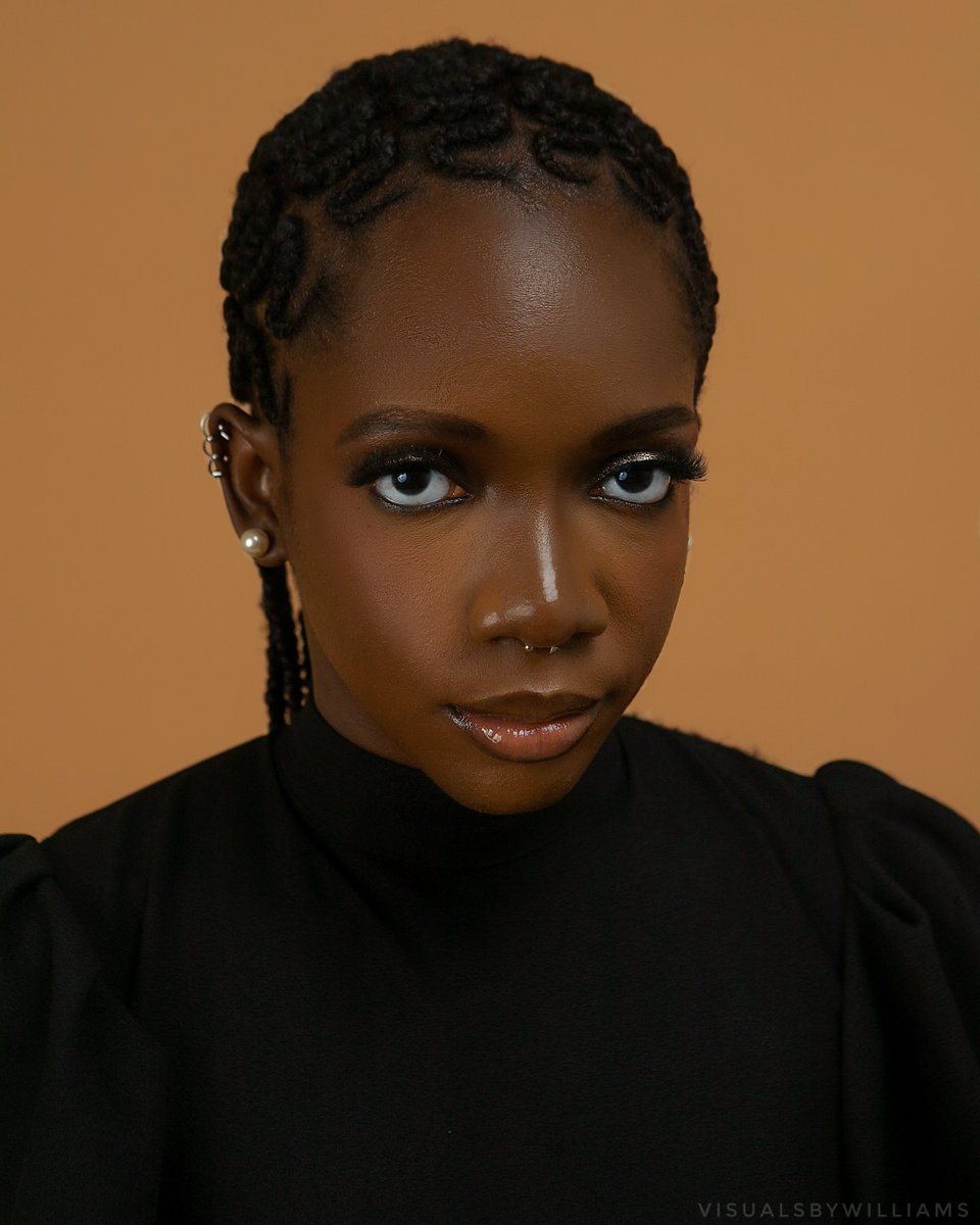 ire wá mi rí. tweet media