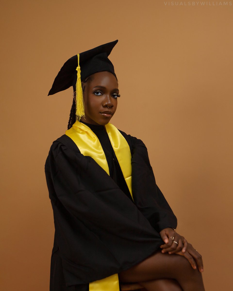 ire wá mi rí. tweet media