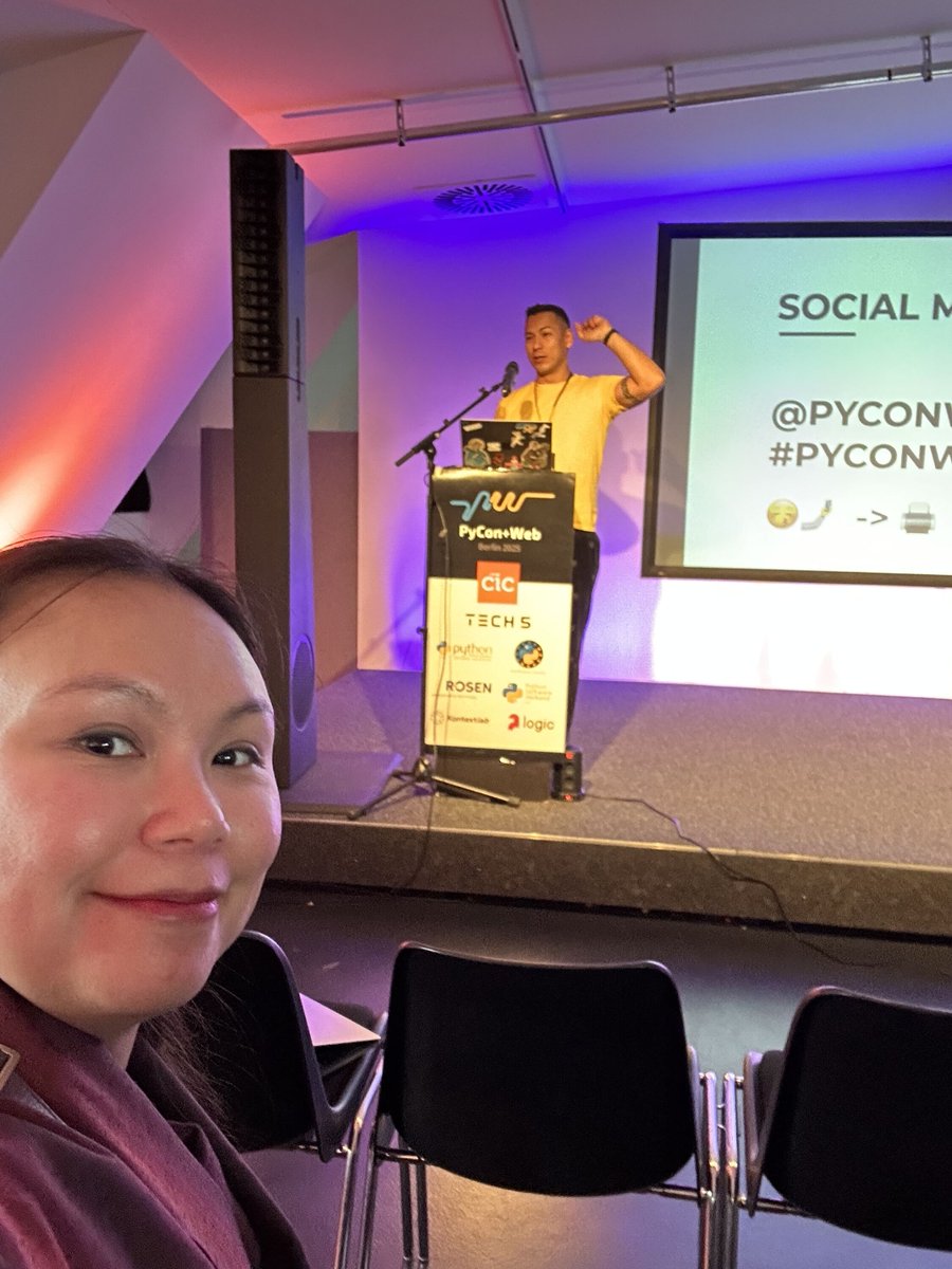 cheukting_ho's tweet image. Let’s me start this! #PyConWeb25 selfie