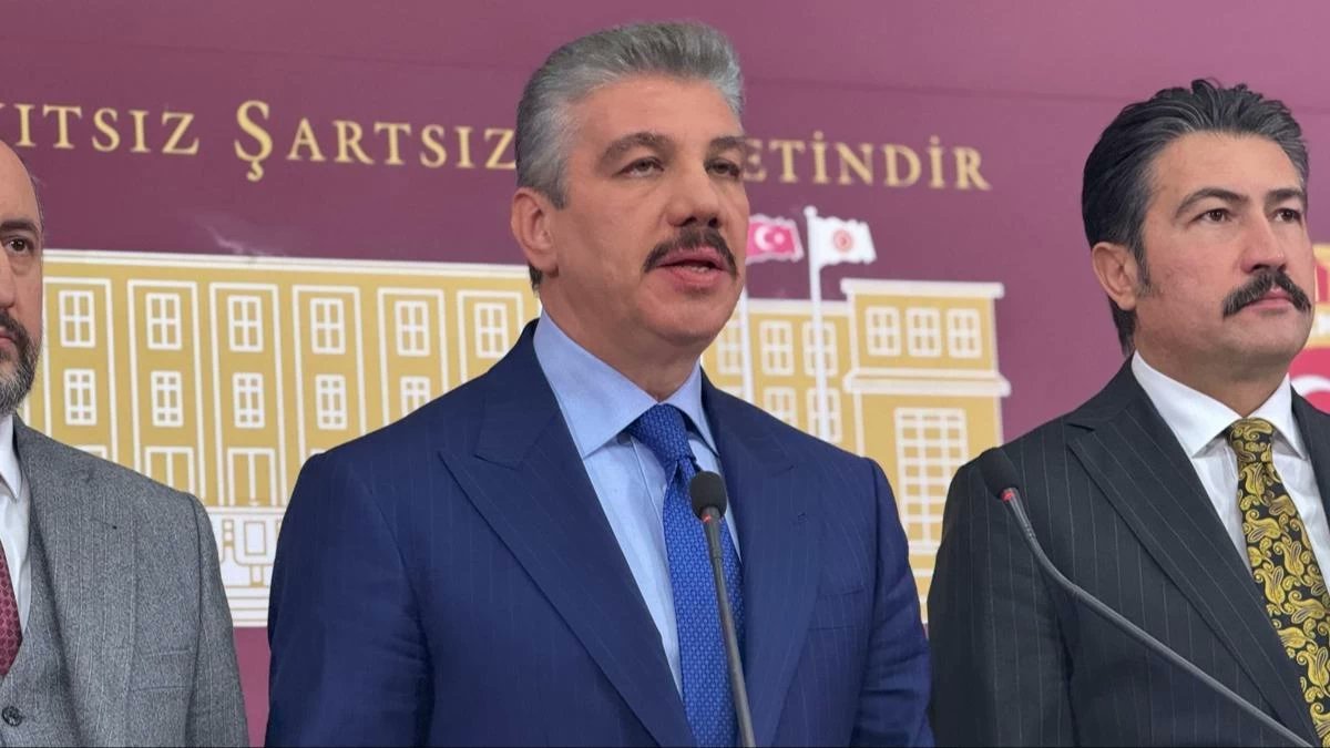 TurkgunGazetesi's tweet photo. Meslis'te yeni Yargı Reformu Strateji Belgesi mesaisi

https://t.co/GX9kdSPAMo

#akparti #tbmm #YargıReformuStratejiBelgesi #CüneytYükse https://t.co/zTuNF3X6Ap