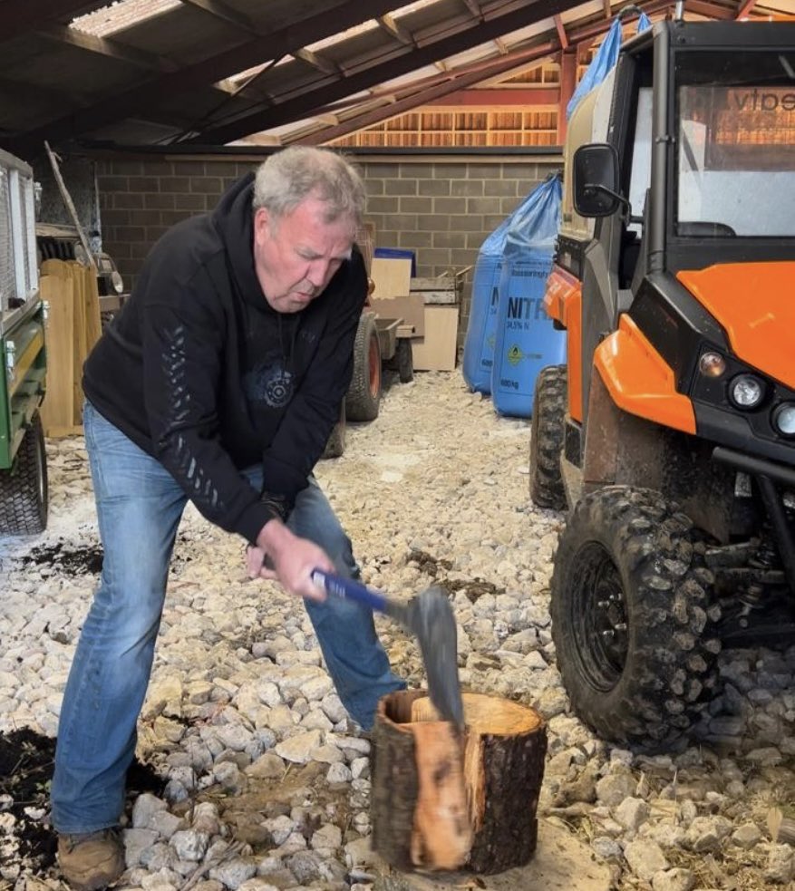 ClarksonsFarm1's tweet photo. Manual labour https://t.co/npBGfYR1IZ