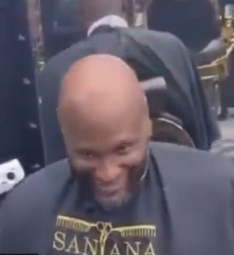 DeadSnaps's tweet image. 