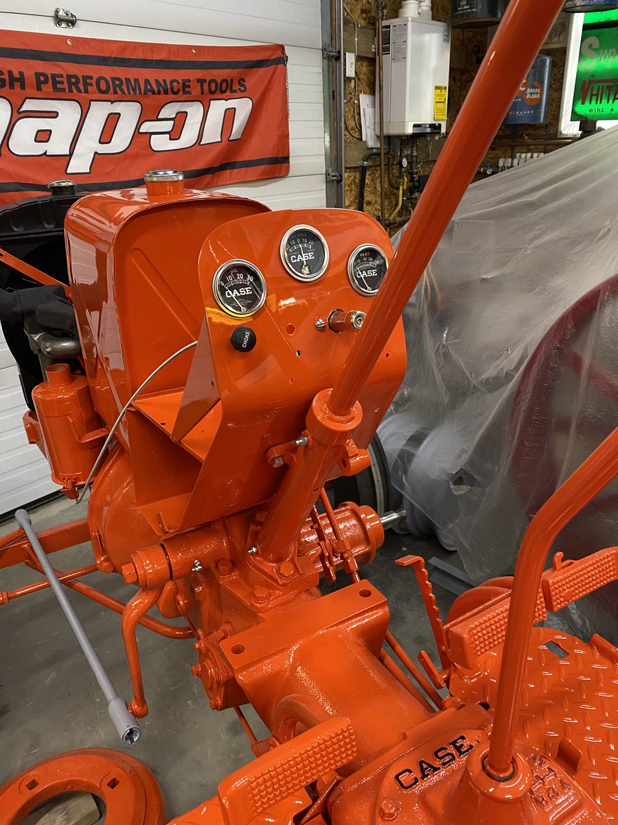 Getting a little more parts painted and some assembly on the 51 Case VA