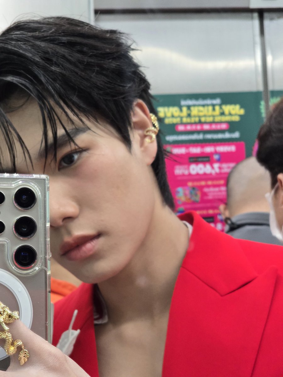 มาละครับ TheMallCNY x Phuwin #TheMallLifestoreCNYxPhuwin
