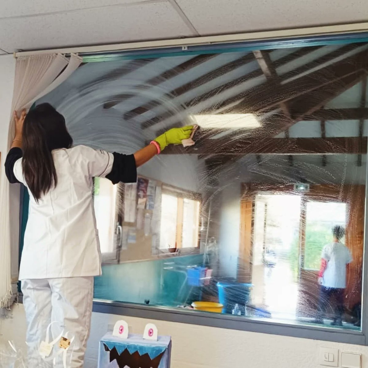 Grand ménage!
Après un grand ménage, nous sommes prêts à vous accueillir aujourd'hui à la Journée Portes Ouvertes du Lycée <a href="/CostaBeauregard/">Campus du Bocage - Lycée Costa de Beauregard</a> de 9h à 17h, plusieurs activités de démonstration vous attendent ! 
Les prochaines seront les 12 et 15 mars.
#formation #chambery #cneap