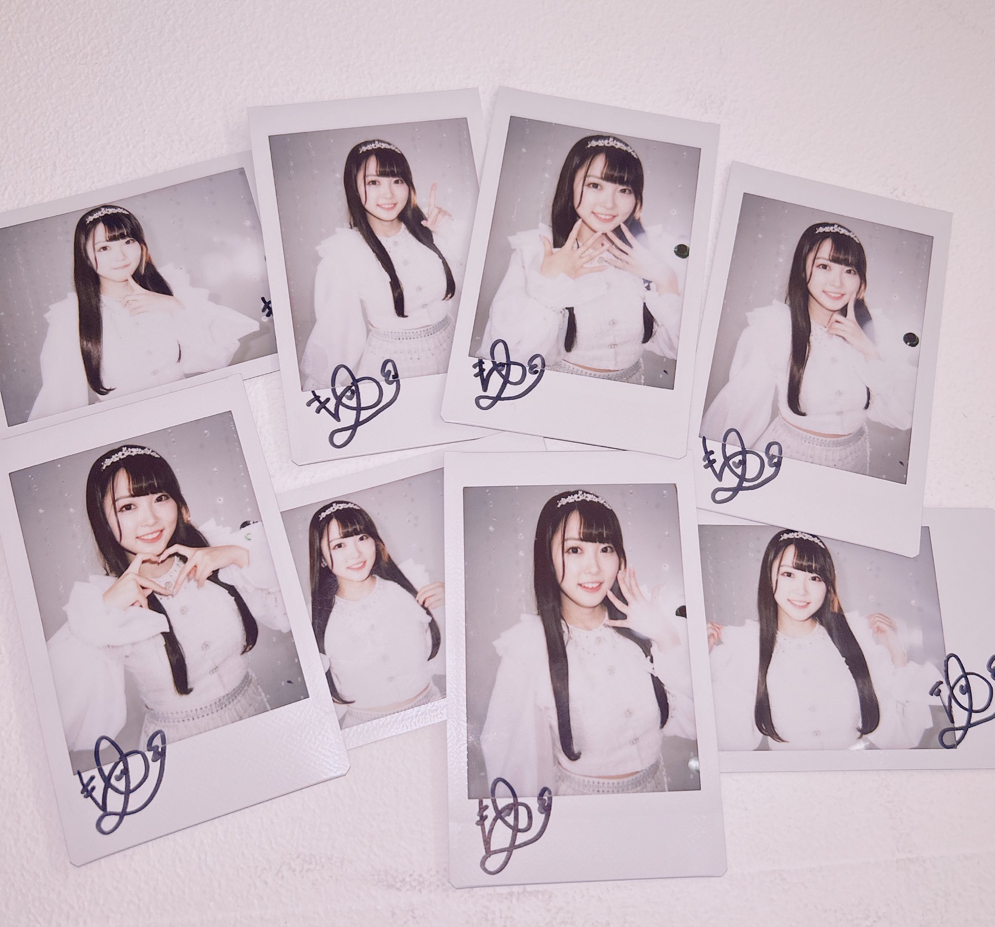 8TURN エイトターン サイン チェキ ユンギュ 日本デビュー100日記念 8TURN - 8TURN added a new photo.