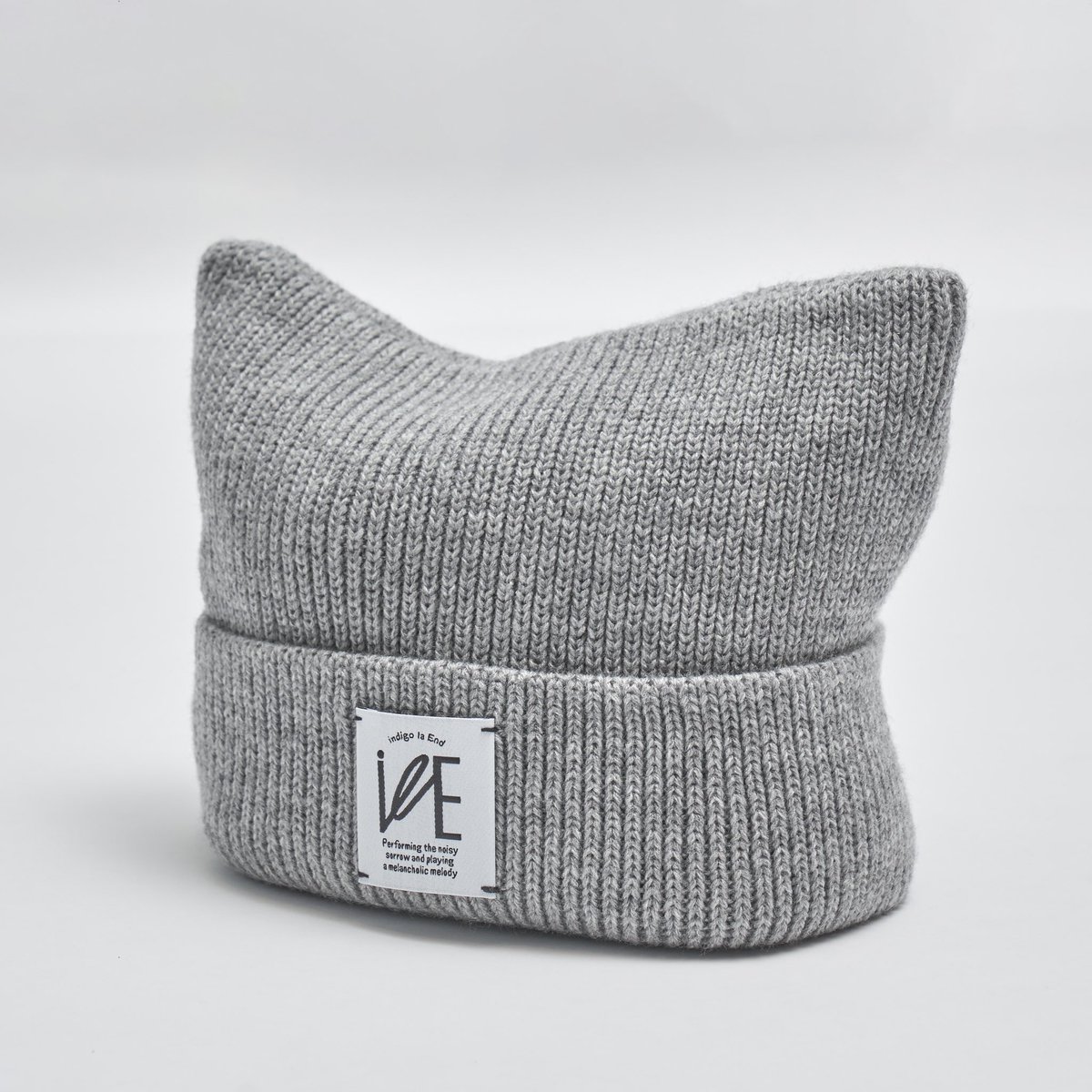新グッズ公開③】 □ iIE ビーニー（gray） □ 白いマフラータオル