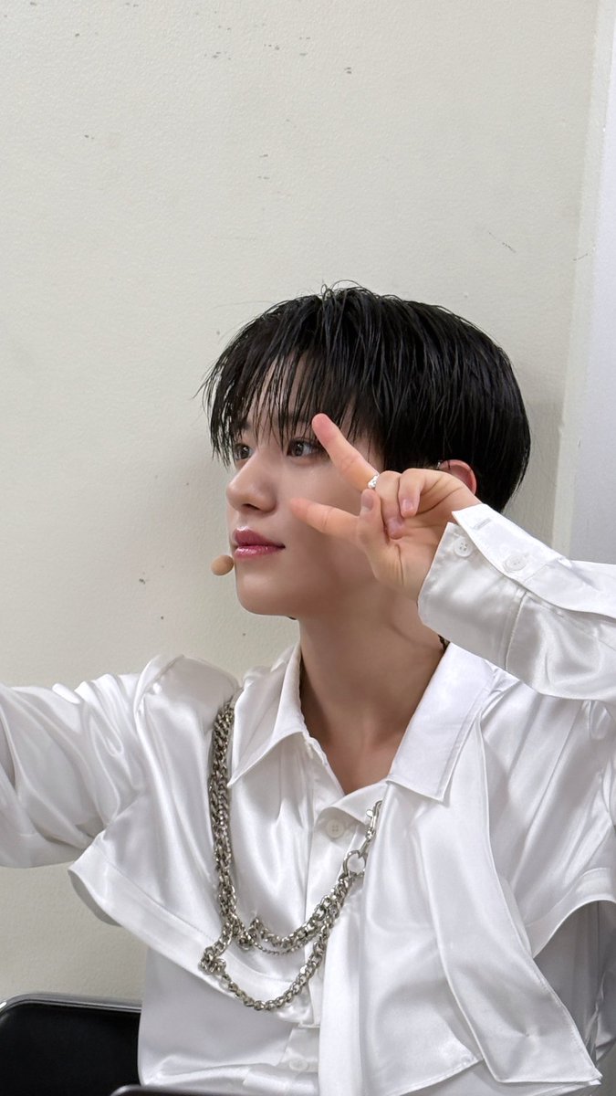 안녕하세요오오 드디어 CLOSE YOUR EYES 멤버 계정이 만들어졌어요!! 많은 관심 부탁드리고 언제나 열심히 하겠슴다:]🤎

#송승호 #SONGSEUNGHO
#CLOSEYOUREYES #클로즈유어아이즈
#클유아 #CYE