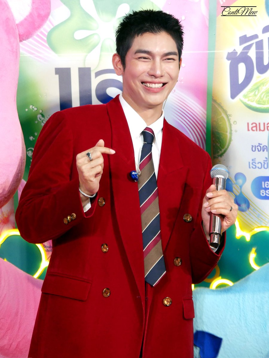 ContiMew's tweet photo. ความน่ารักของมิวมิว
MEW UNILEVER X MAKRO

@MSuppasit
#MewxMakroxบ้านสะอาดระดับเทพรับตรุษจีน2025 https://t.co/my3ZjxAy5K