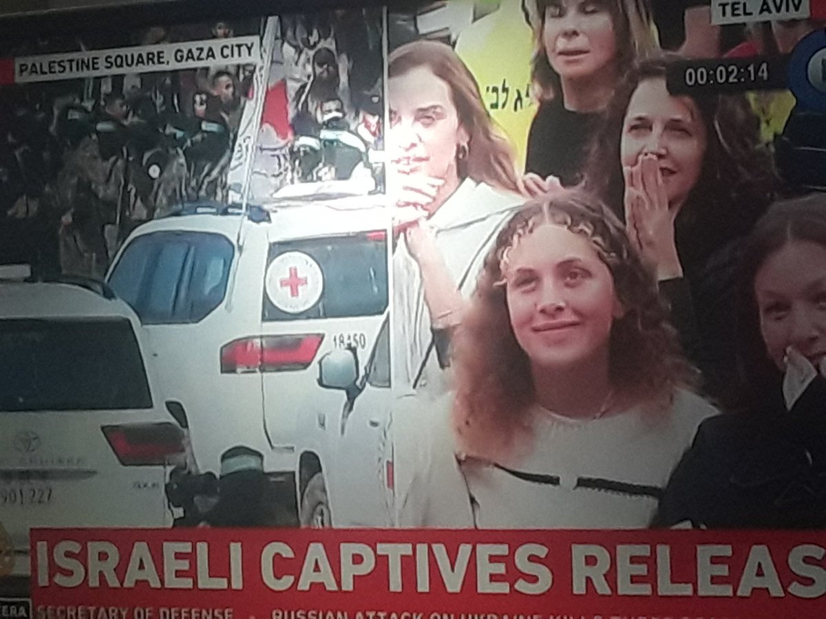 Popyecake's tweet image. The #hostages are on their way home and out of harm&apos;s way and this is absolutely the result Bibi worked towards and waited on a point,a moment in history when Israel has a strong ally and Israel&apos;s foes are weakend to facilitate a strong Israeli negotiation process. #GodisInvolved